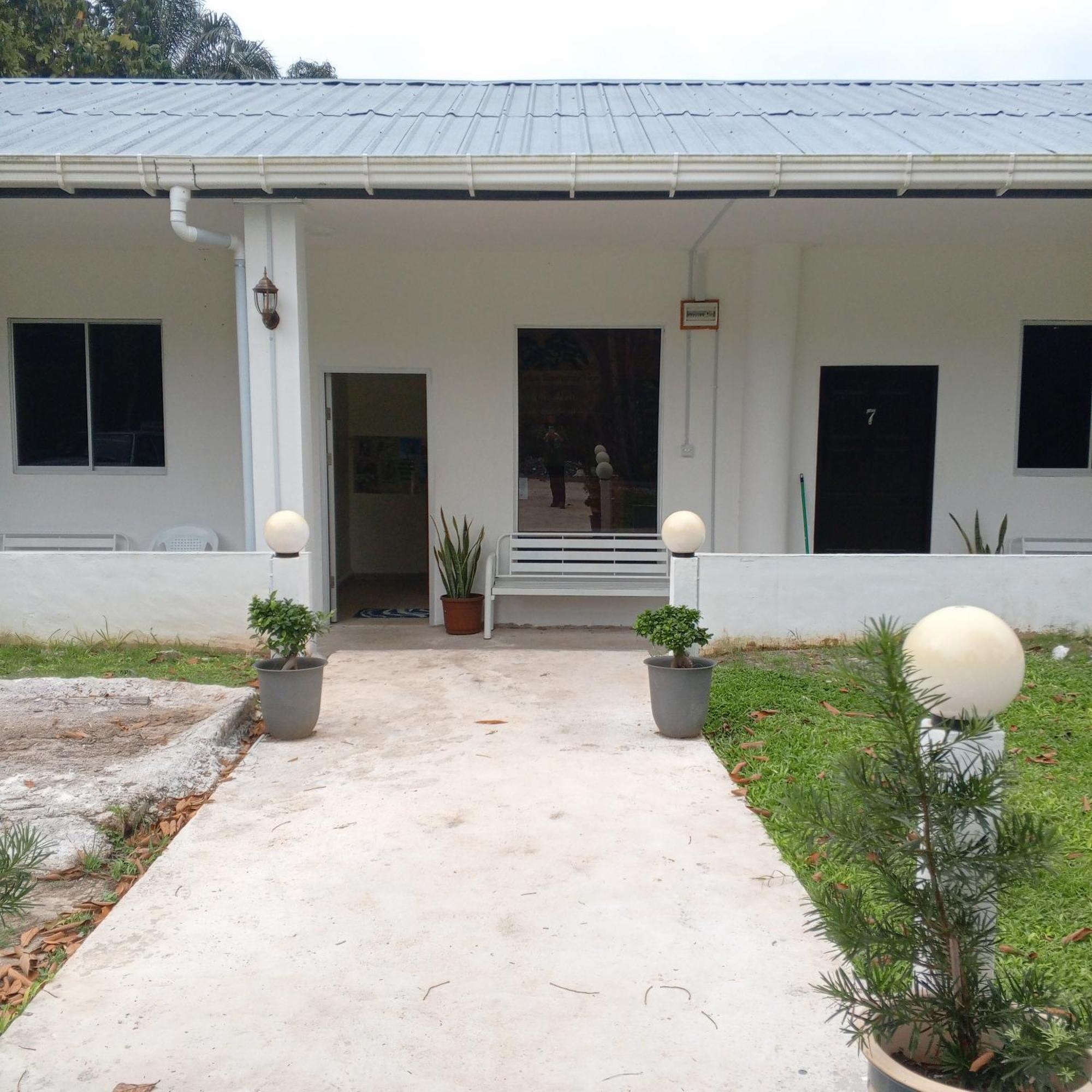 Sukau Tomanggong View Bed & Breakfast ภายนอก รูปภาพ